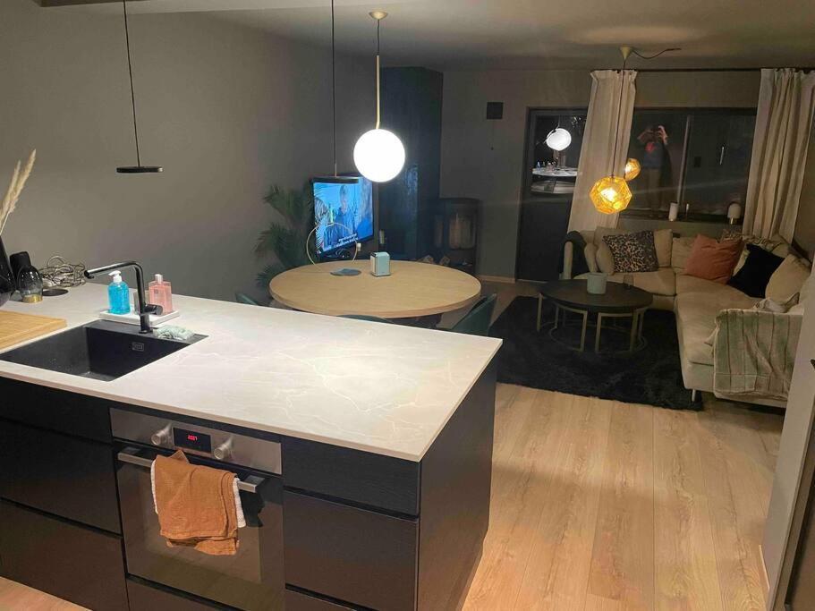 Ski Inn/Out - 4-Room Apartment W/3 Bedroom Gaustablikk Bagian luar foto