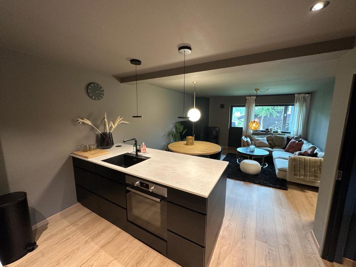 Ski Inn/Out - 4-Room Apartment W/3 Bedroom Gaustablikk Bagian luar foto